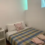 House And In ゲストハウス リスボン