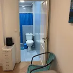 House And In ゲストハウス リスボン