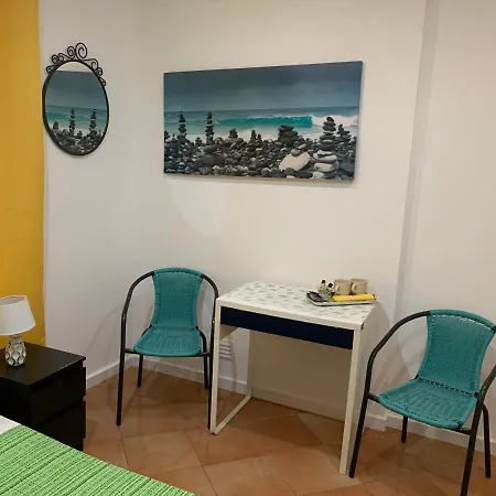 בית הארחה House And In