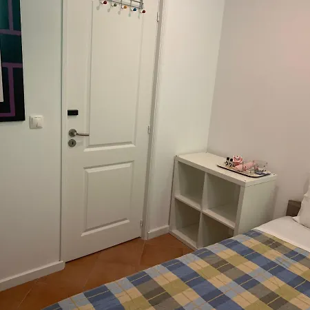 בית הארחה House And In
