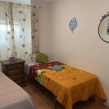 House And In 2* ליסבון