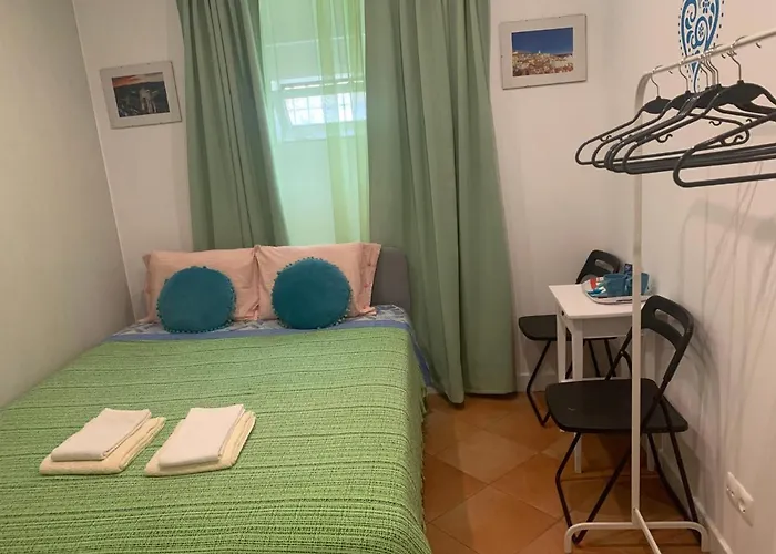 בית הארחה House And In