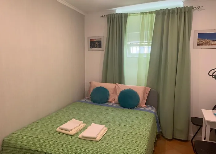 House And In בית הארחה ליסבון