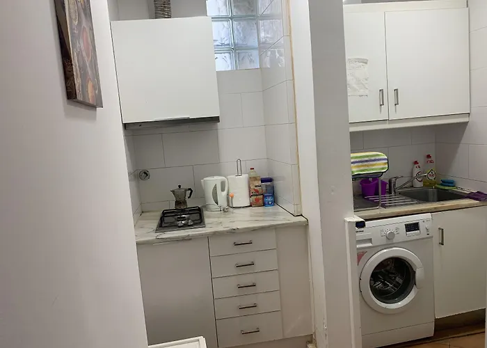 House And In בית הארחה